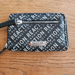 Kenneth Cole Reaction Small Wallet Change Purse Black with white print